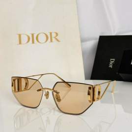 Picture of Dior Sunglasses _SKUfw79398679fw